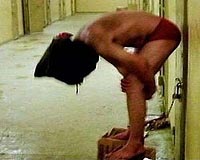 US rejects newspaper report on Iraq prison photos