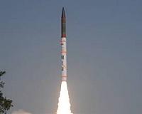 India testfires nuclear-capable Agni IV missile