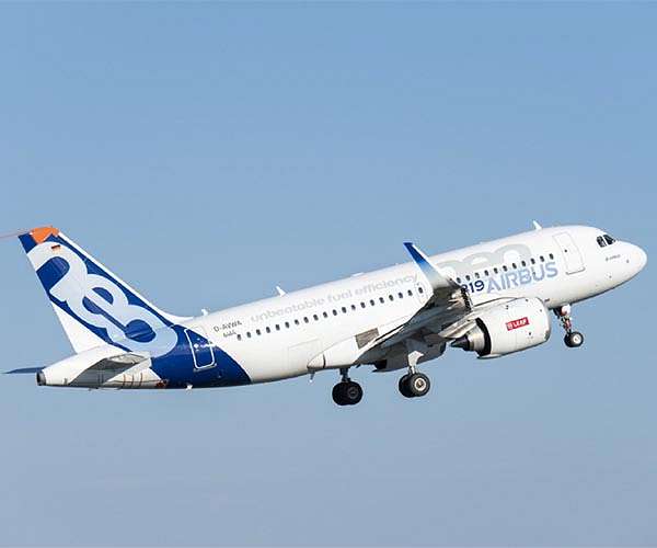 Air France-KLM adds biofuel surcharge to plane tickets