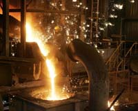 Rio, Chinalco promote tie-up to Australian government