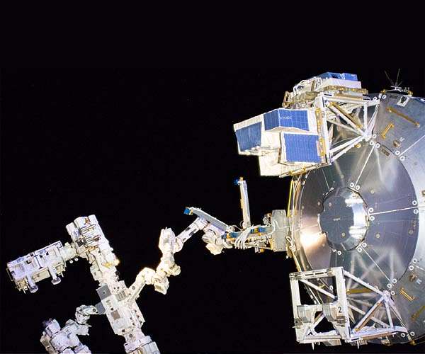 Bartolomeo is the easy way of bringing payloads to space stations