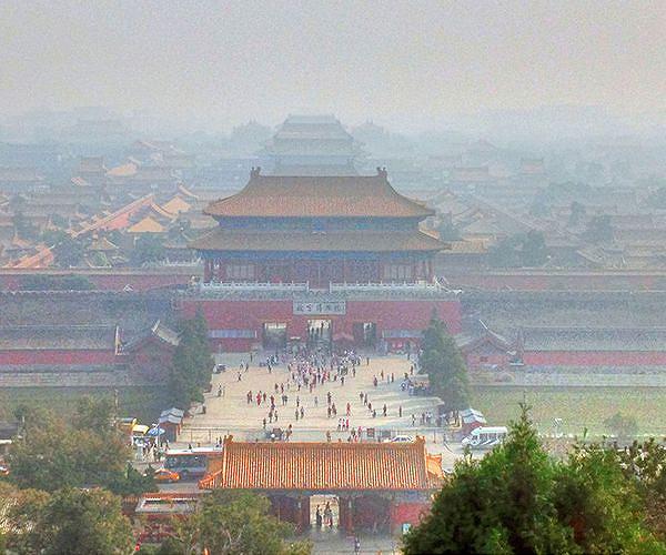 Beijing tourist sites empty in Covid-stalked public holiday