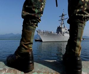 Philippines sends more troops to guard disputed islands