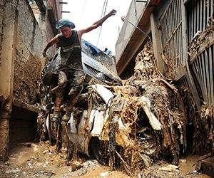 Seven dead as Matthew slams Central America