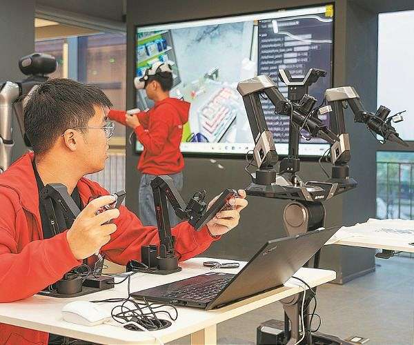 Motphys launches robot training base to advance simulation technology in China