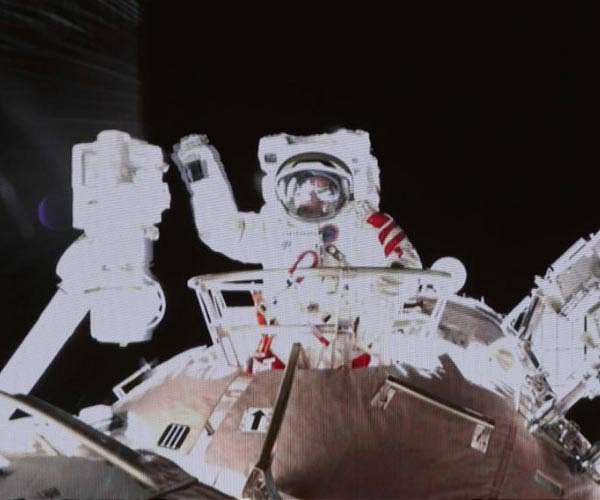 Astronaut crew tests new generation spacewalk suits and conducts health research aboard Tiangong