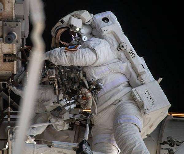 Moonshot: Japan recruits first new astronauts in 13 years