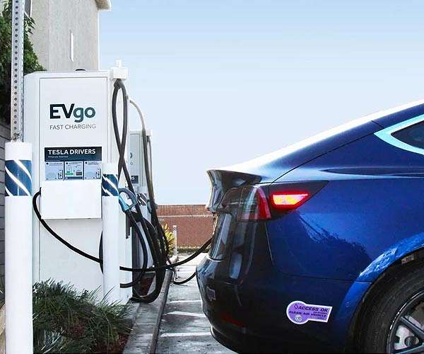 Electric car batteries could be key to boosting energy storage
