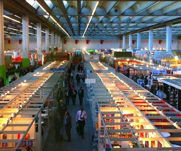 Hong Kong publishers join independent book fair after govt block