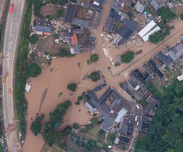Volunteer army rebuilds Germany's flood-stricken towns