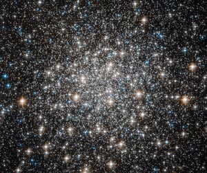 Hubble Has an Audience of Stellar Flashbulbs