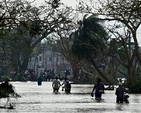 Army called in to help cyclone-ravaged Indian city