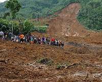 Death toll from Indonesia floods, landslides climbs to 68