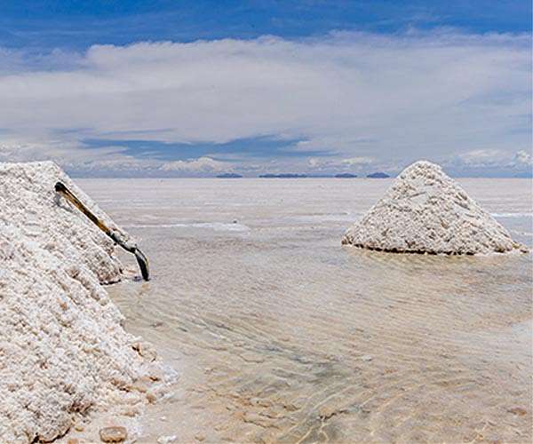 Chile's state-owned mining giant forms lithium extraction alliance