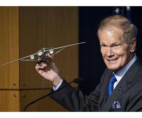 NASA issues award for greener, more fuel-efficient airliner of future
