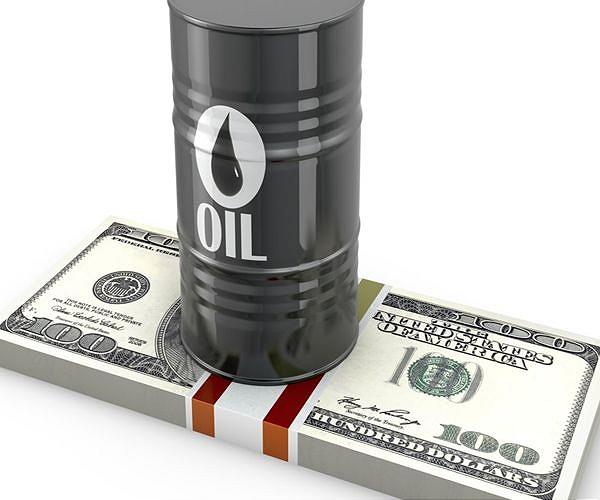Stocks and oil drop as dollar gains on recession, Ukraine fears