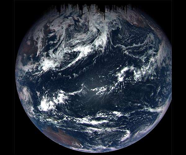 Long distance voyaging among the Pacific Islands