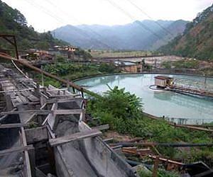 Philippine gold mine struggles to plug waste spill