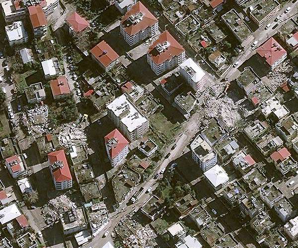 'Silk of peace' weaves new bonds in post-quake Turkey