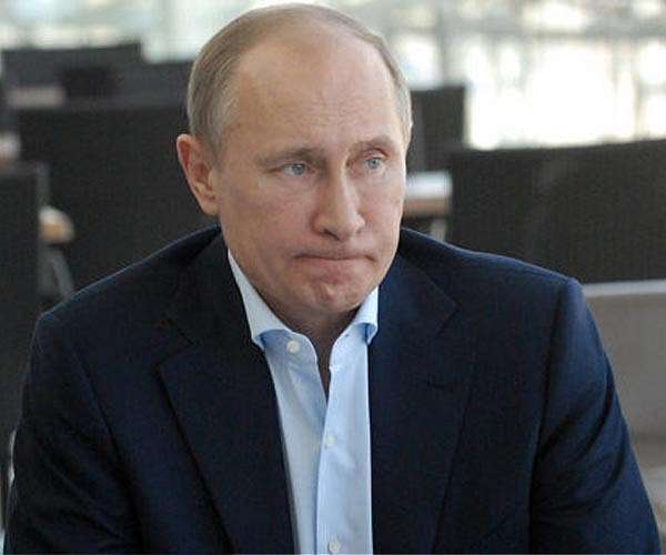 Johnson compares Putin to 'fat boy in Dickens'