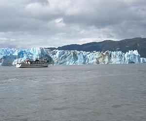 Dust linked to increased glacier melting and ocean productivity