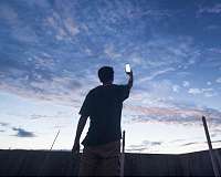 US virus tracking: a patchwork of apps, human tracers