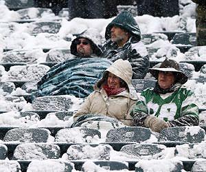 Arctic blast takes aim at frigid US
