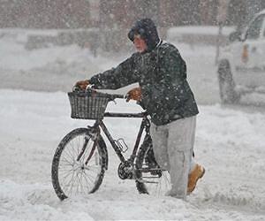 US capital hunkers down for huge winter storm