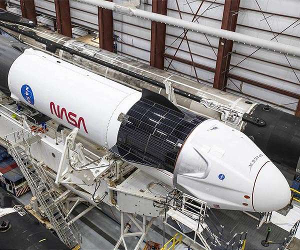 SpaceX will debut new Dragon capsule for upcoming crew launch