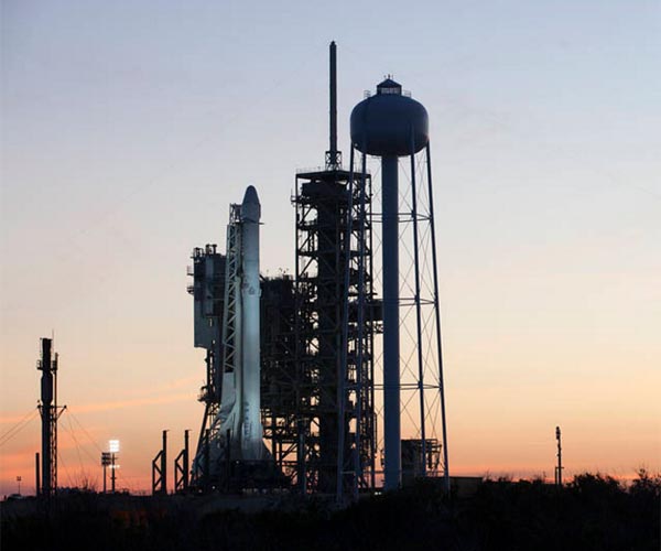 SpaceX scrubs Starlink launch until Thursday, if weather cooperates