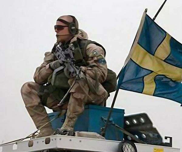 With war next door, Finland, Sweden train with NATO