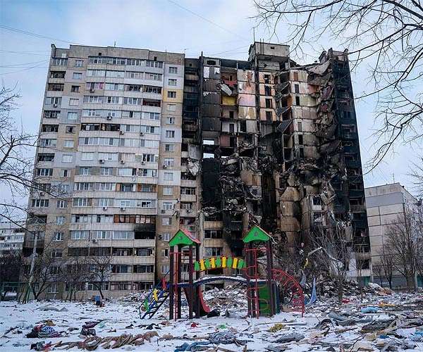 Dead and injured as Russia pummels Ukrainian cities with missiles