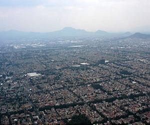 Modeling reveals significant climatic impacts of megapolitan expansion