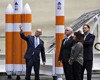 US wants astronauts back on Moon within five years: Pence