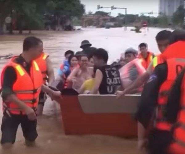 Vietnam flooding kills at least 90