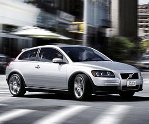 Volvo Cars cuts consultant jobs