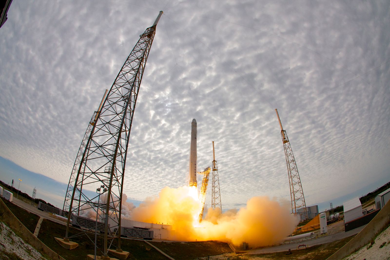 Falcon Heavy Roman launch